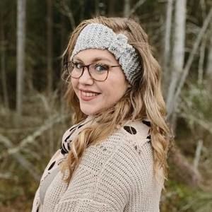 Meet your Posher, Hallie